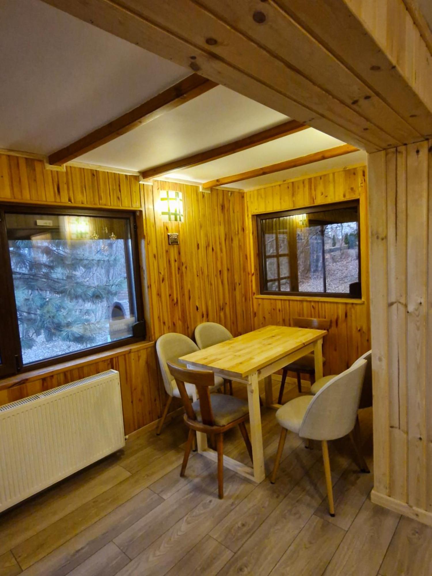 Vălenii de Munte Cabana Din Padurea Valeni מראה חיצוני תמונה